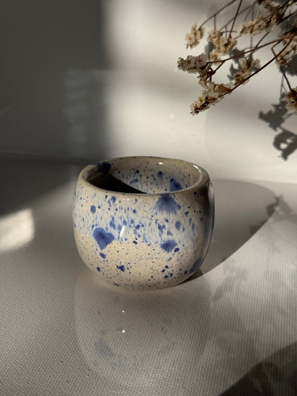 Bublasta espresso šalica